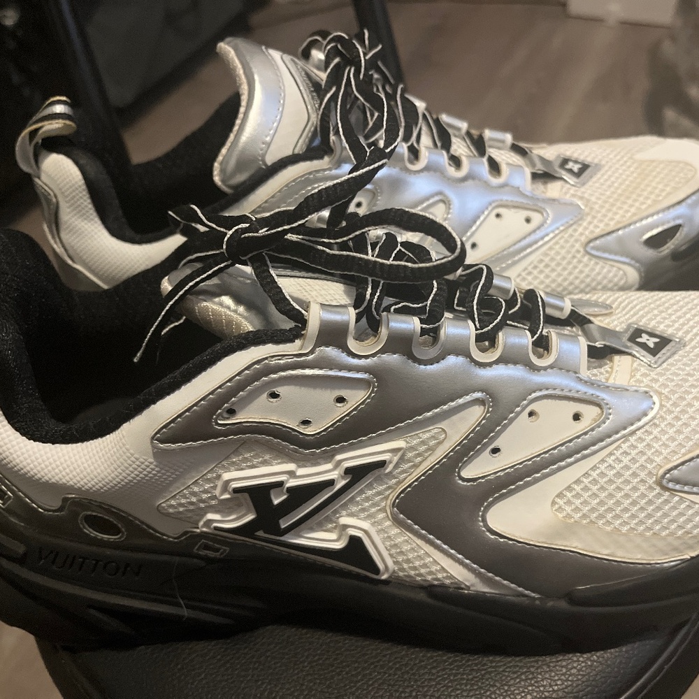 Louis Vuitton LV Runner Tatic